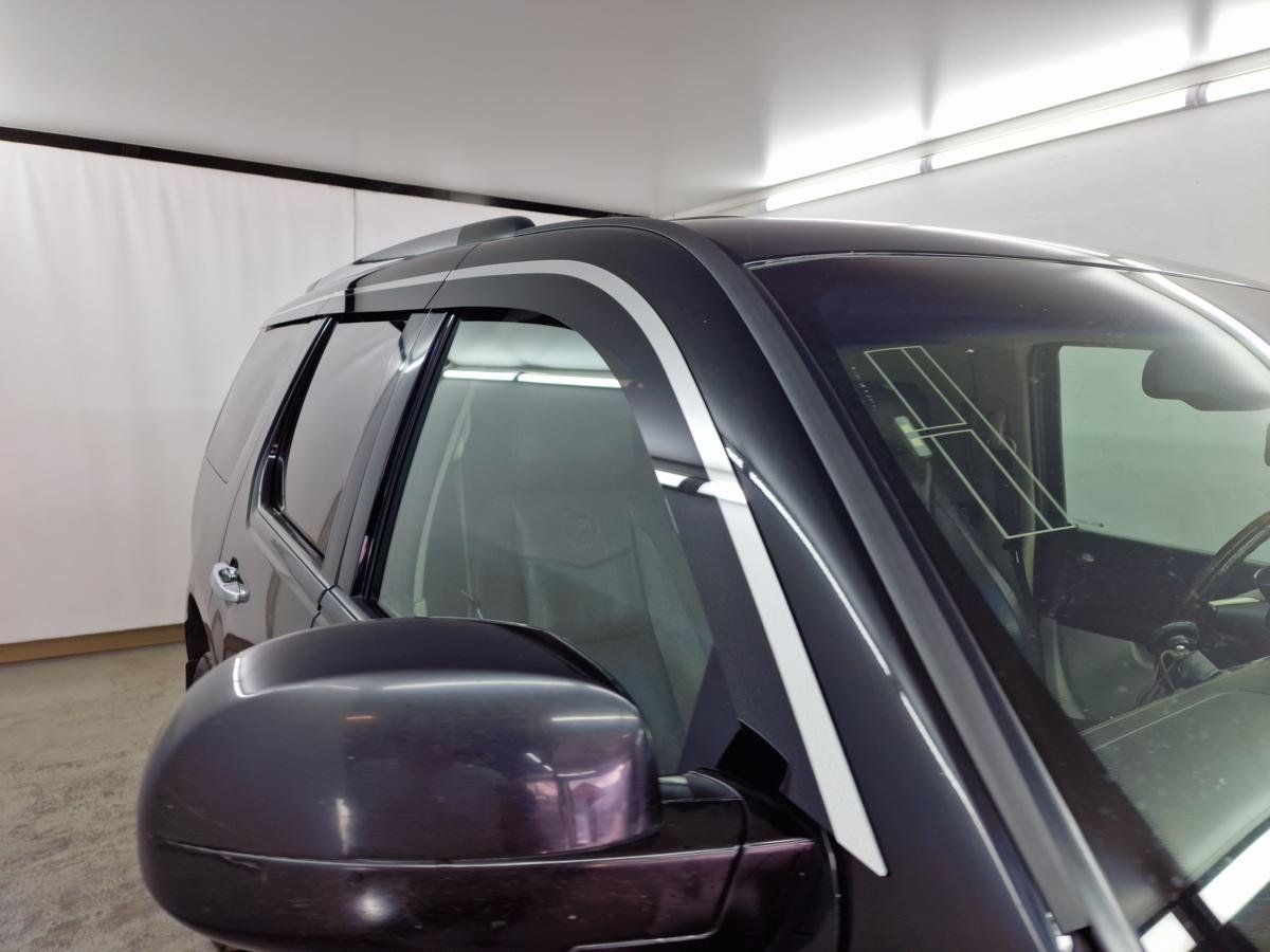 Дефлекторы окон 2D с хром накладками 6 шт. для Cadillac Escalade III