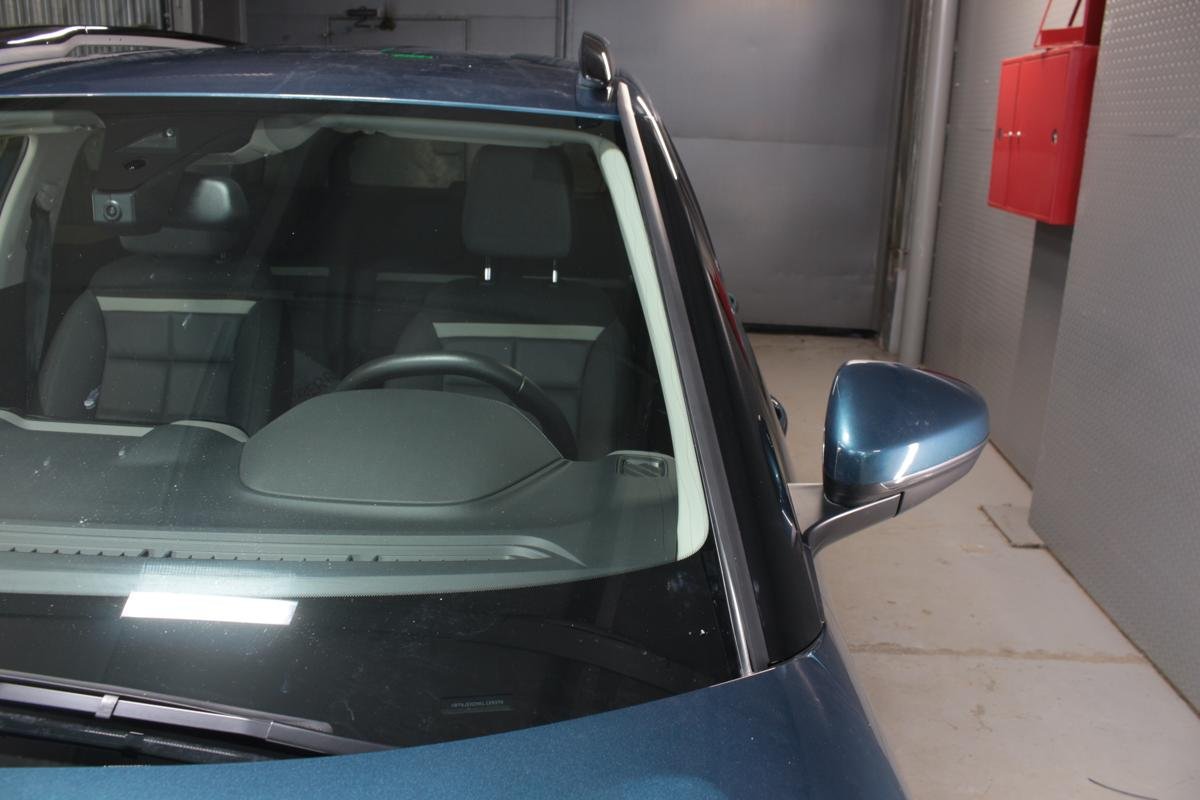 Дефлектор (водосток) лобового стекла для Citroen C5 Aircross I