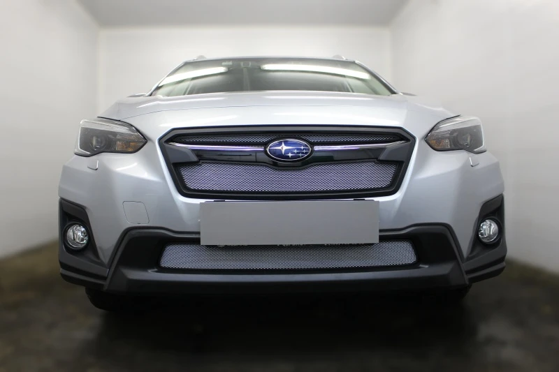 Комплект сеток chrome верх 2 части и низ для Subaru XV II Хром Стрелка 11 SUXV17.top.chrome-SUXV17.bot.chrome