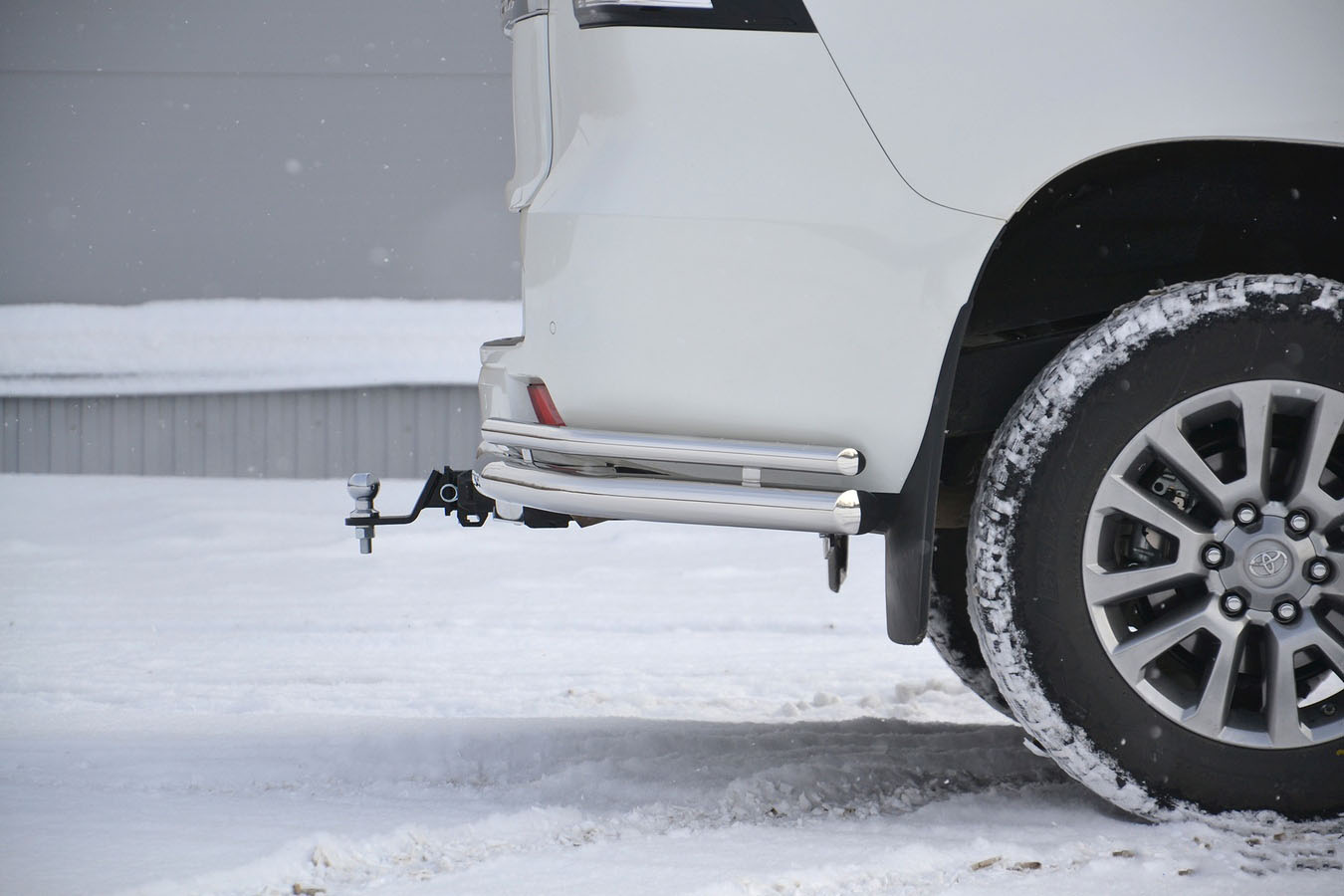 Фаркоп Pt group с типом шара E с нерж.накладкой для Lexus GX II