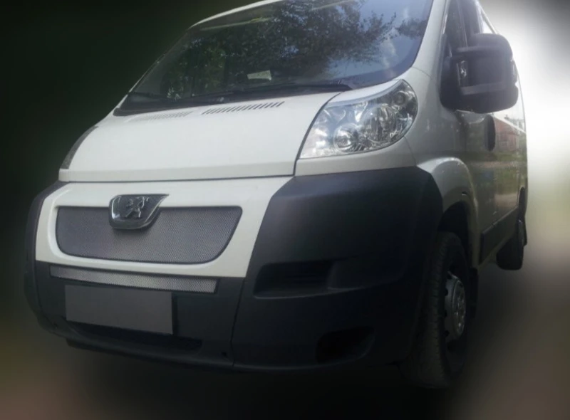 Комплект сеток chrome верх, центр, низ для Peugeot Boxer II Хром Стрелка 11 PEUBOX06.top.chrome-PEUBOX06.bot.chrome-PEUBOX06.mid.chrome