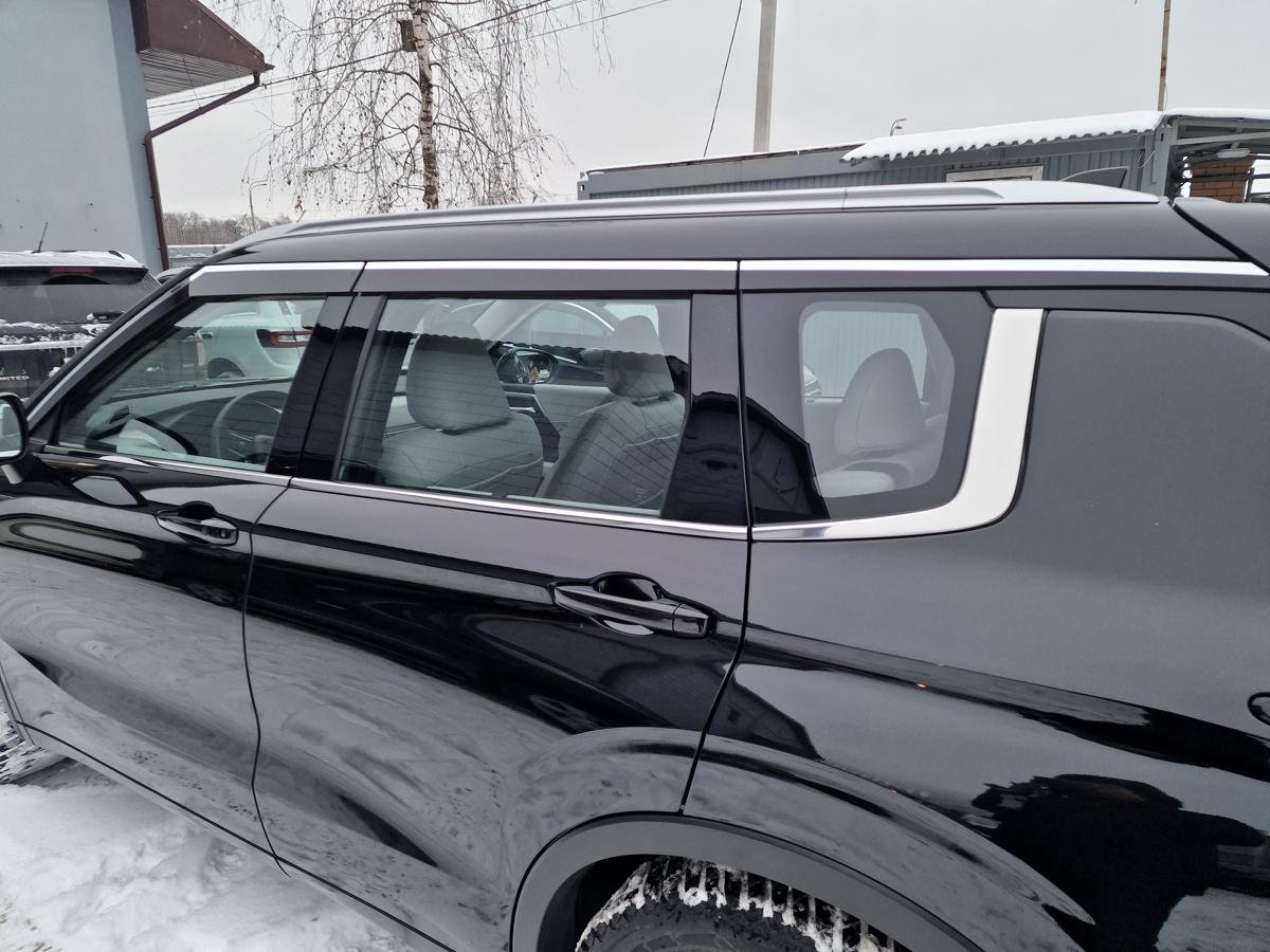 Дефлекторы окон с хром накладками 2D 6 шт для Mitsubishi Outlander IV