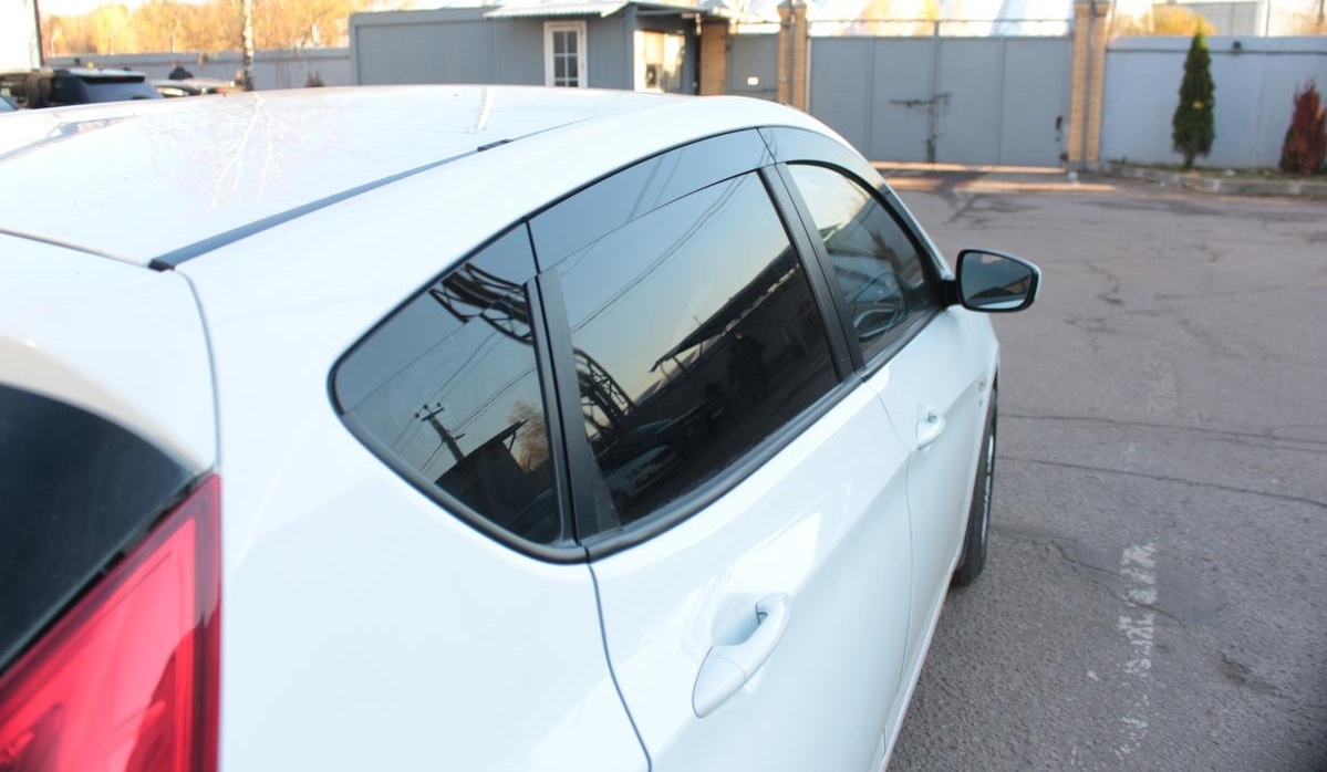 Дефлекторы окон 2D 6 шт (для кузова хэтчбек) для Hyundai Solaris I Рестайлинг