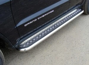 Пороги с площадкой 60,3 мм для Jeep Grand Cherokee IV (WK2) Рестайлинг  ТСС GRCHER13-08
