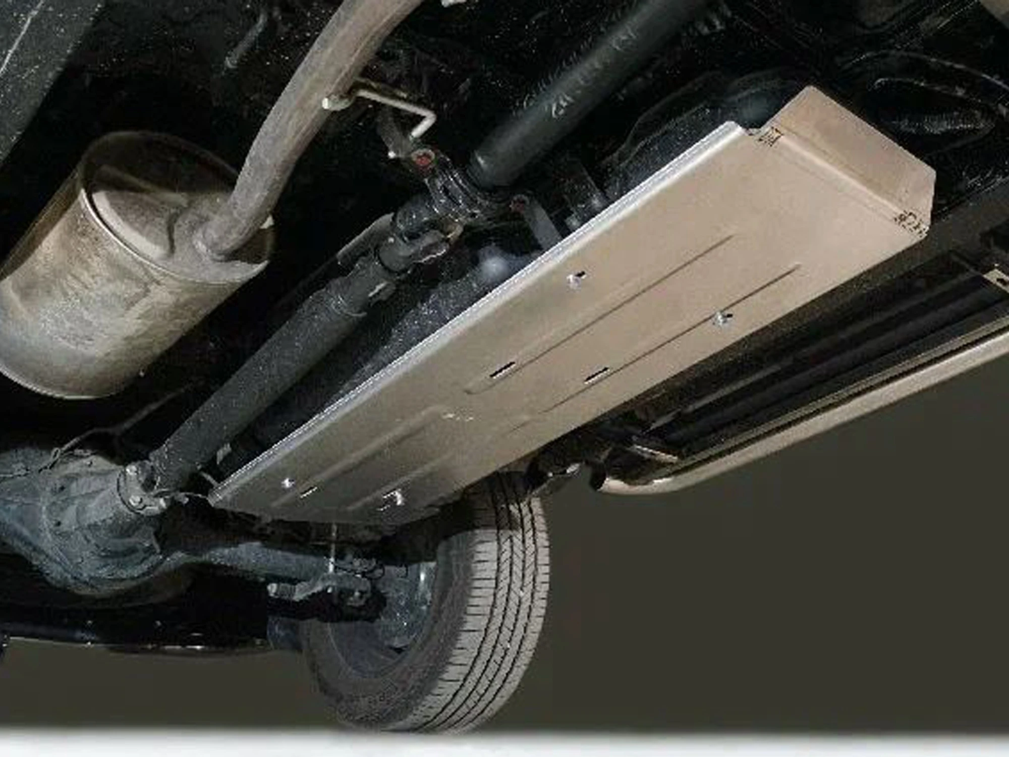Защита топливного бака для JAC T9 I   ТСС ZKTCC00715