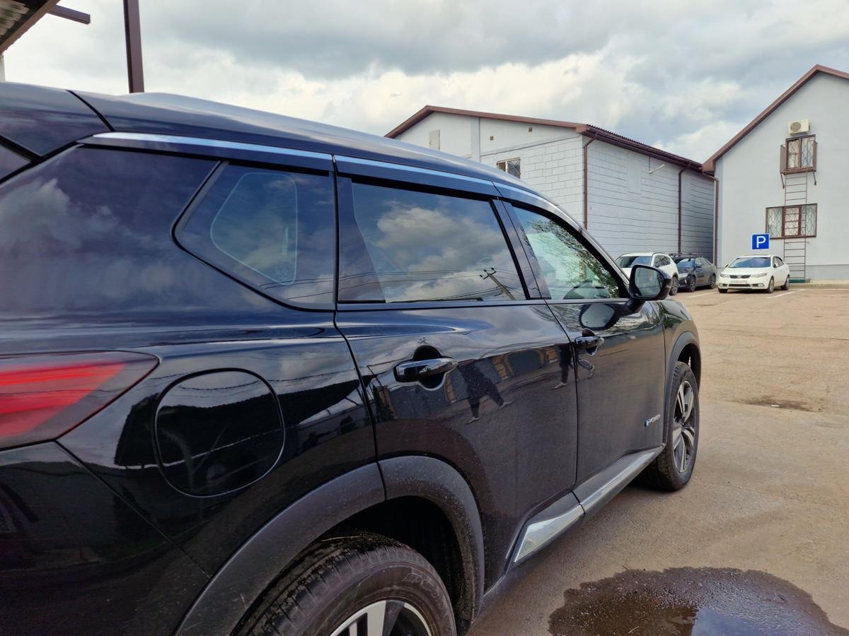 Дефлекторы окон 2D с хром накладками 6 шт. для Nissan X-Trail IV