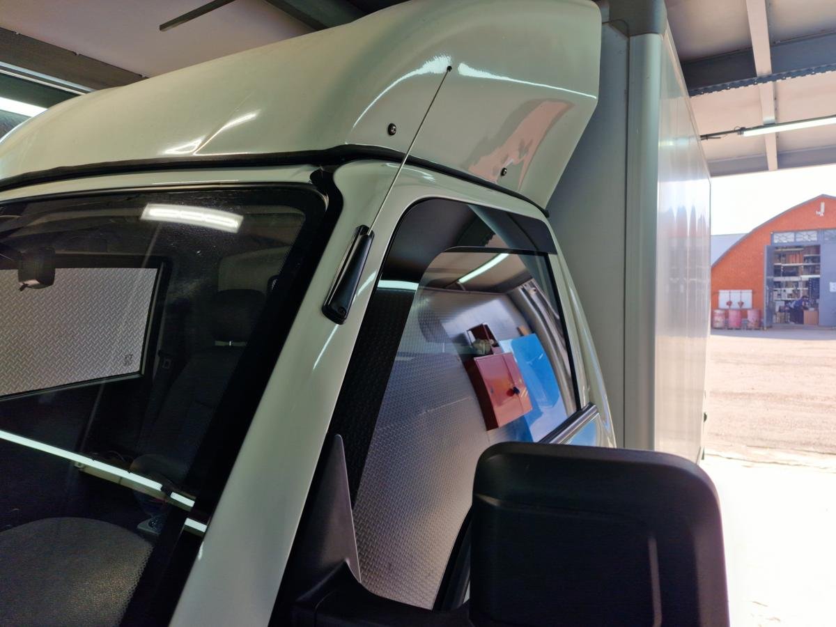 Дефлекторы окон 2D 2 шт. для Sollers Argo