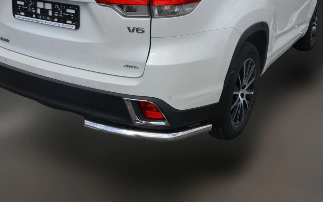 Защита заднего бампера угловая d60 мм для Toyota Highlander III (U50)  Юко THL.14.18