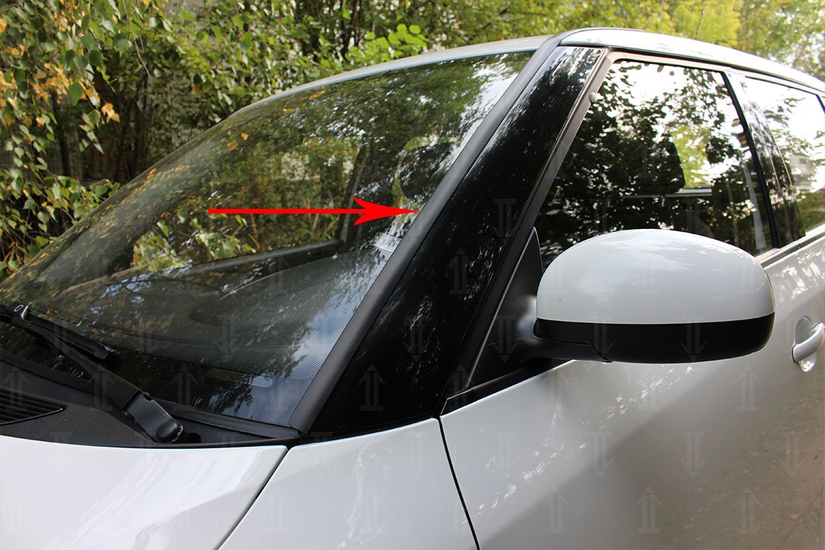 Дефлектор (водосток) лобового стекла для Skoda Fabia II Рестайлинг