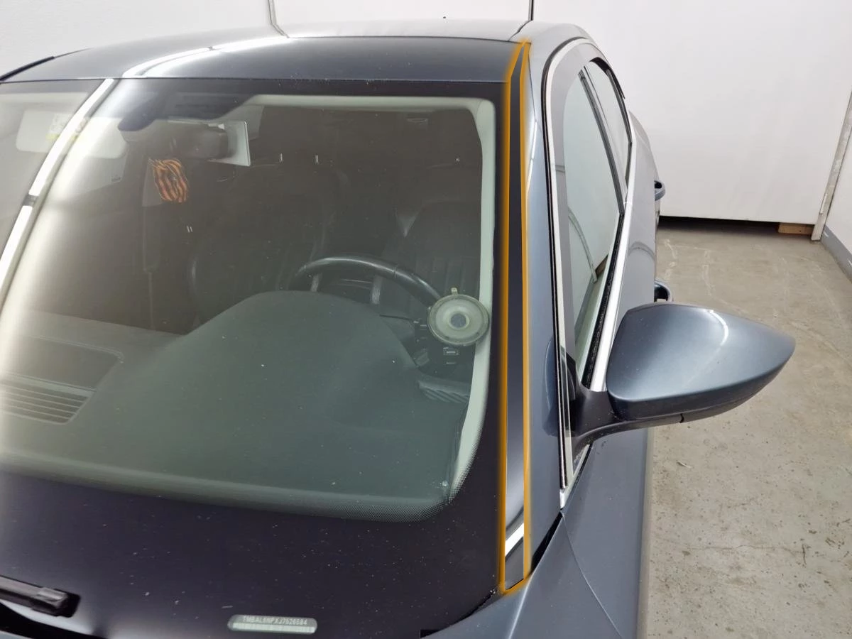 Водосток лобового стекла Премиум для Skoda Superb III