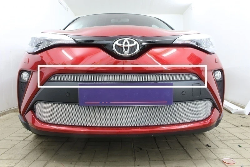 Защитная сетка радиатора верх для Toyota C-HR I Рестайлинг Хром Стрелка 11 TCHR19.top.chrome