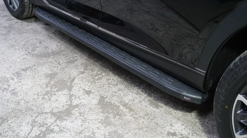 Пороги алюминиевые с пластиковой накладкой карбон 1920 мм для GAC GS8 II Черный