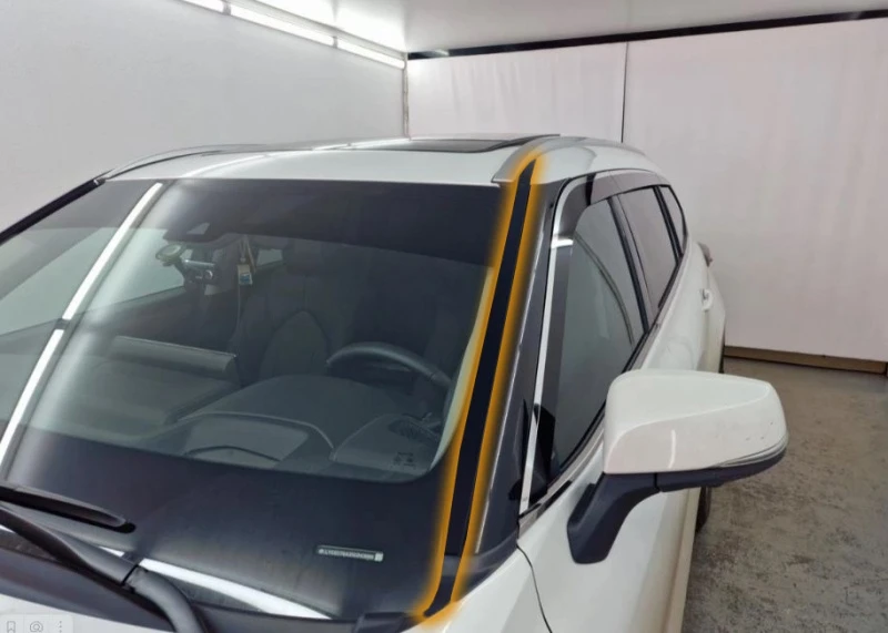 Водосток лобового стекла Премиум для Toyota Highlander IV (U70) Черный Стрелка 11 VP.186
