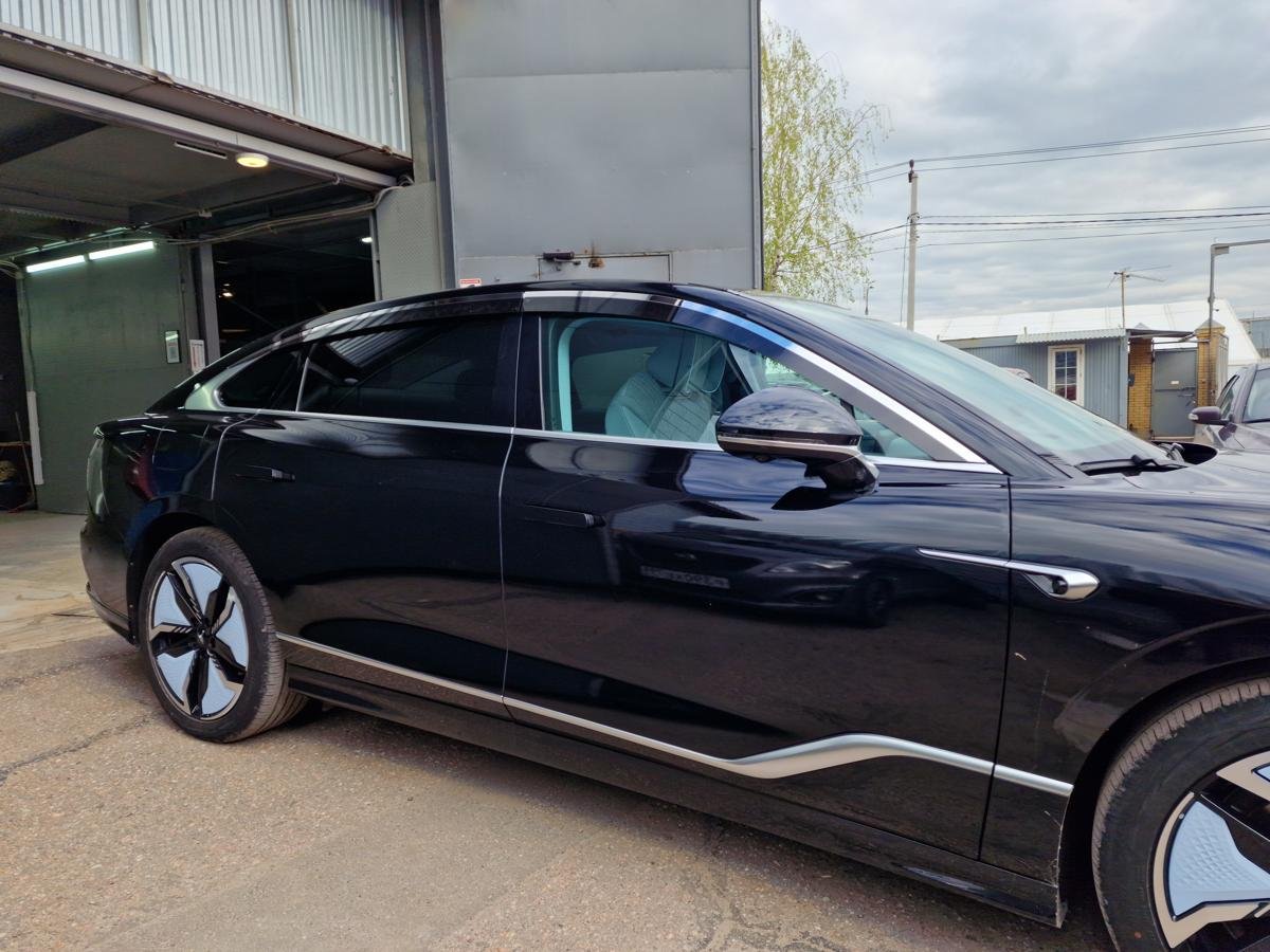 Дефлекторы окон с хром накладками 2D 6 шт для Voyah Passion