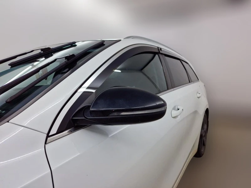 Дефлекторы окон с хром накладками 2D 6 шт (для кузова универсал) для Kia Ceed III Хром Стрелка 11 2D185-6C.S11