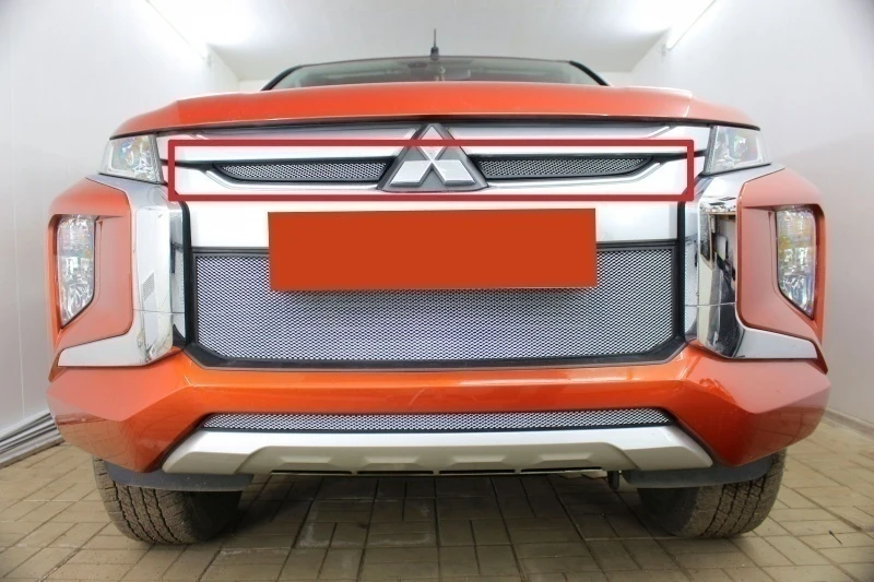 Защитная сетка радиатора верх 2 части для Mitsubishi L200 V Рестайлинг Хром Стрелка 11 MITL200V19.top.chrome