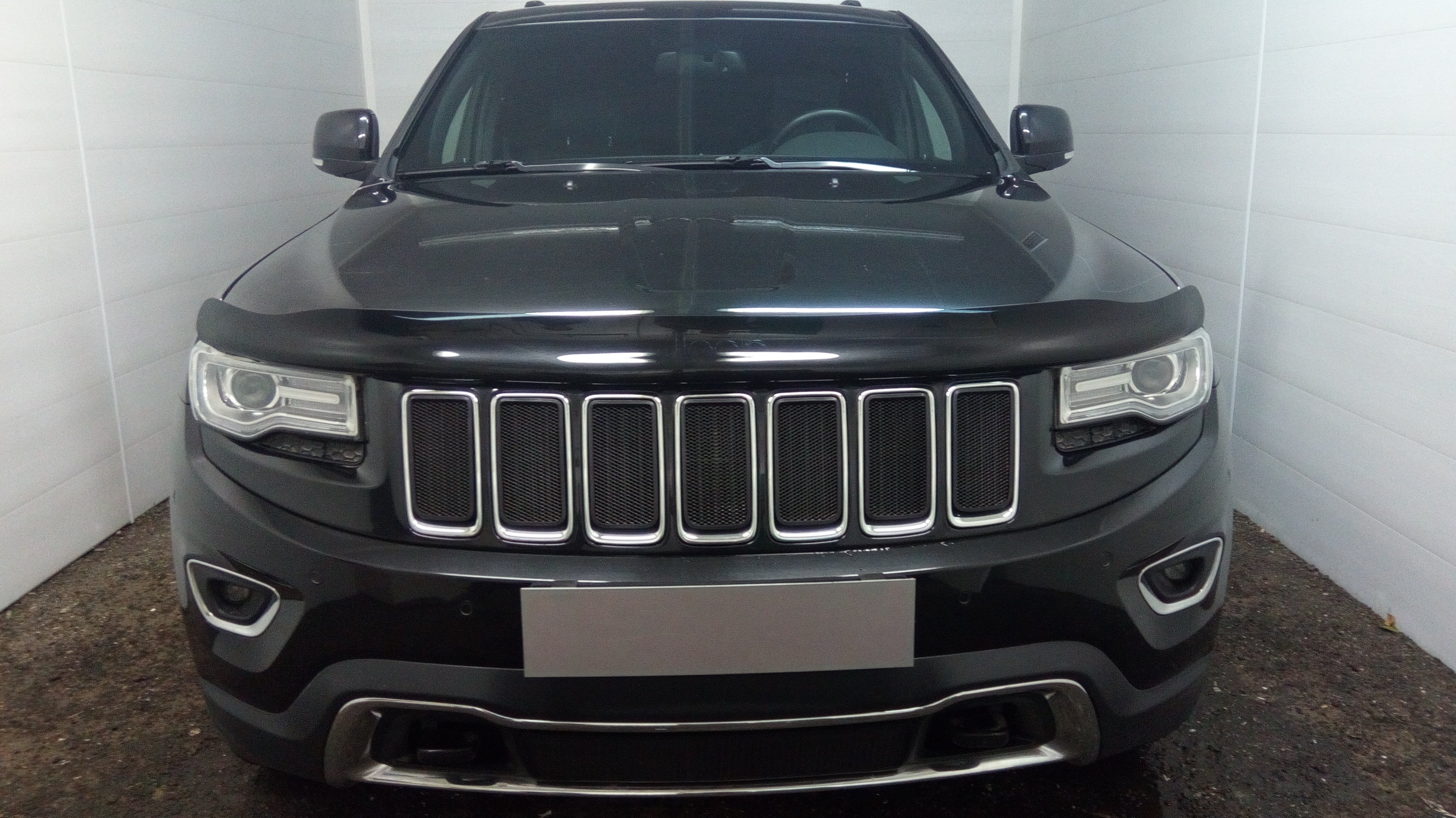 Защитная сетка радиатора верх для Jeep Grand Cherokee IV (WK2) Рестайлинг