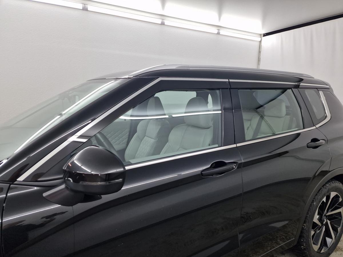 Дефлекторы окон с хром накладками 2D 6 шт для Mitsubishi Outlander IV