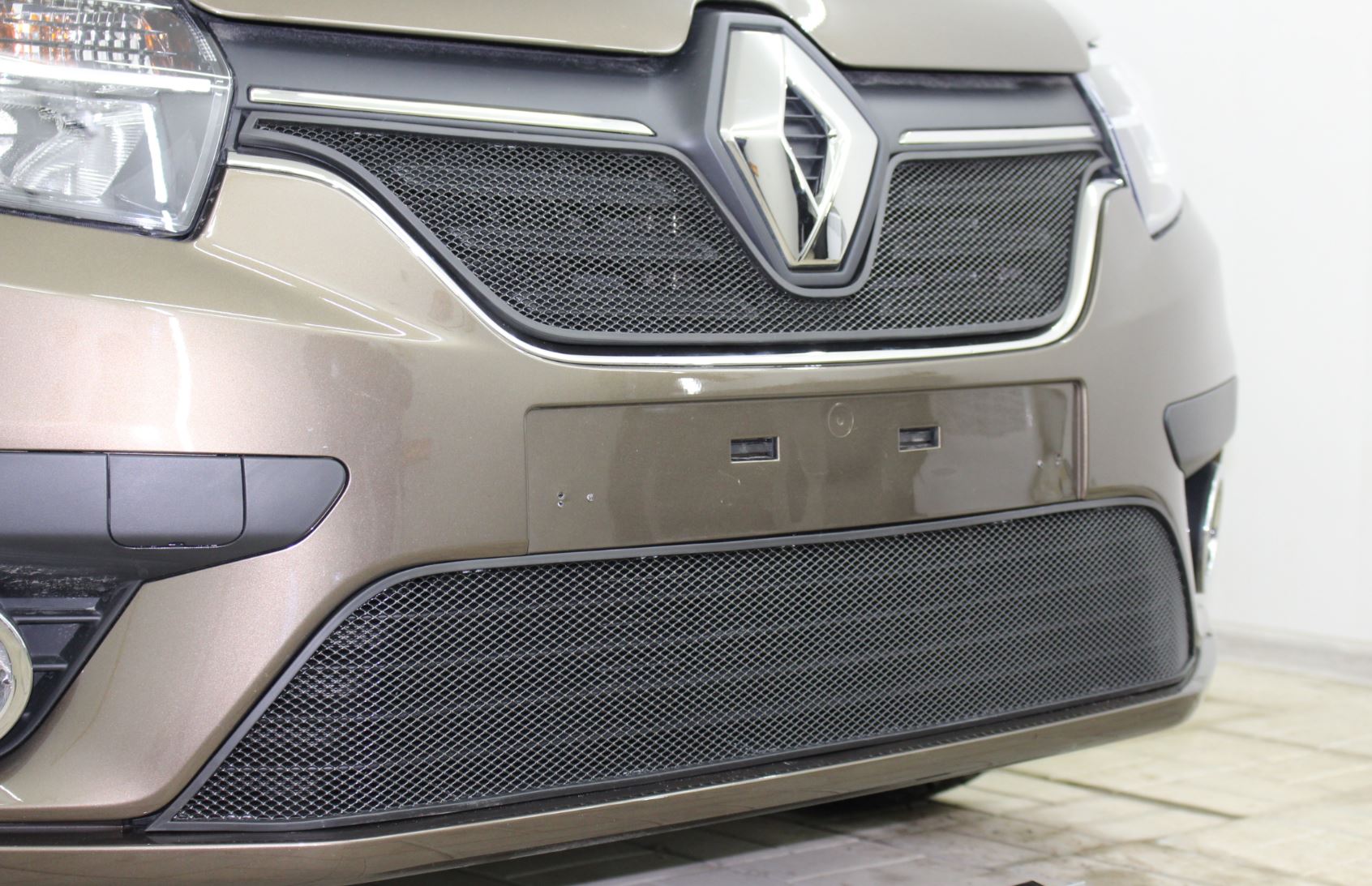 Защитная сетка радиатора низ для Renault Logan II Рестайлинг