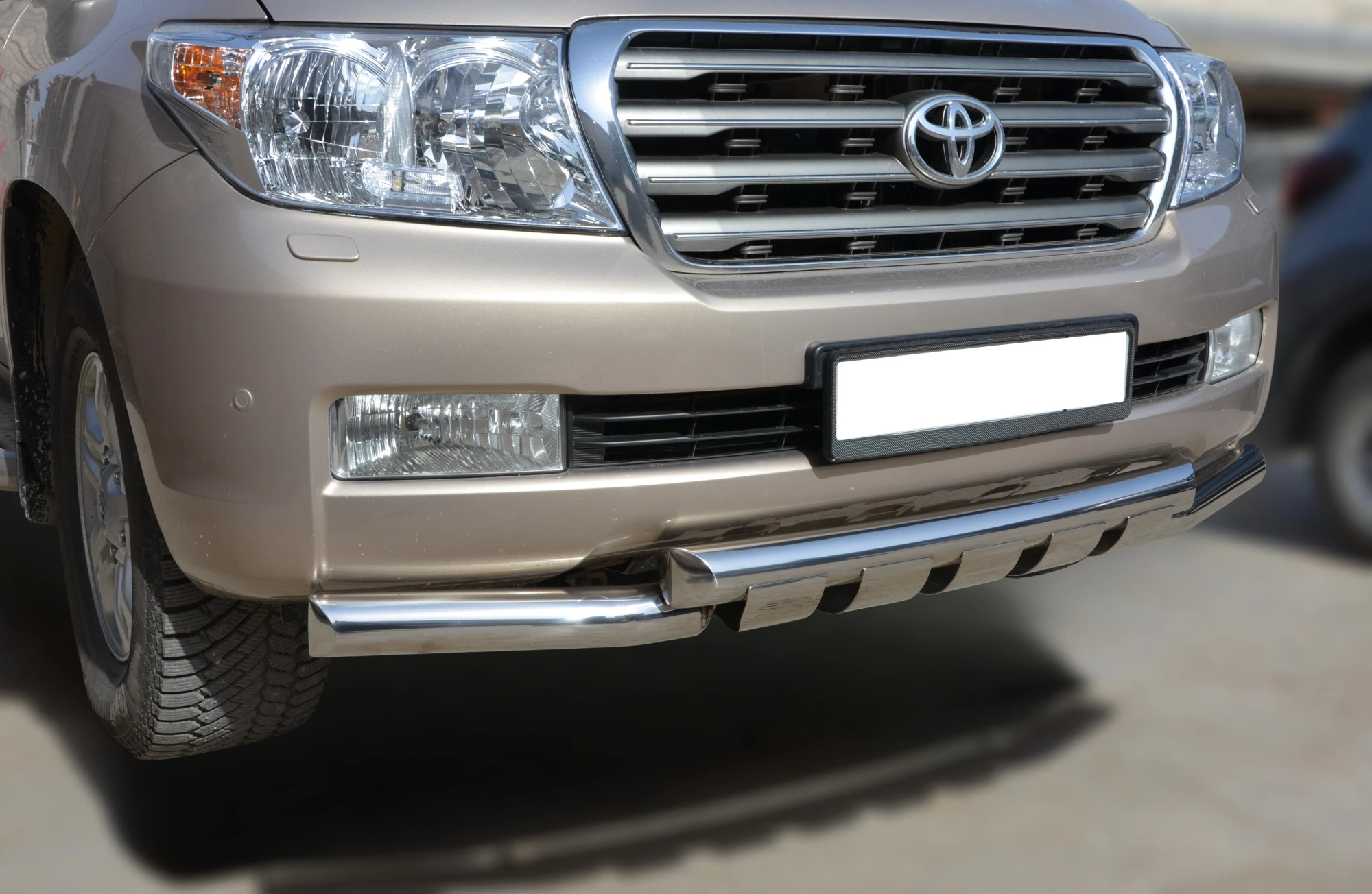 Защита переднего бампера G d76 мм для Toyota Land Cruiser 200 Series  Юко TLC200.07.05