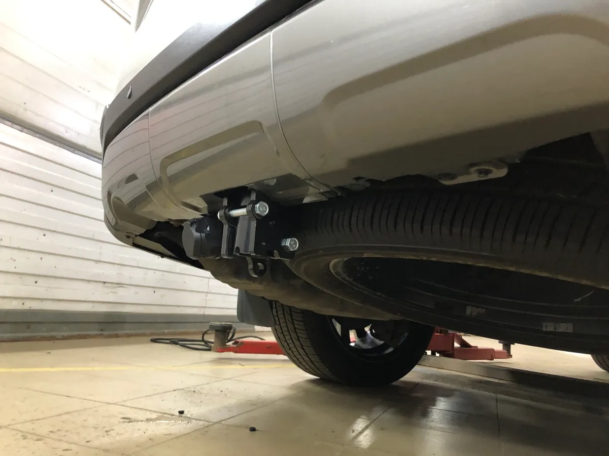 Фаркоп Oris c типом шара D2 для Lexus LX IV