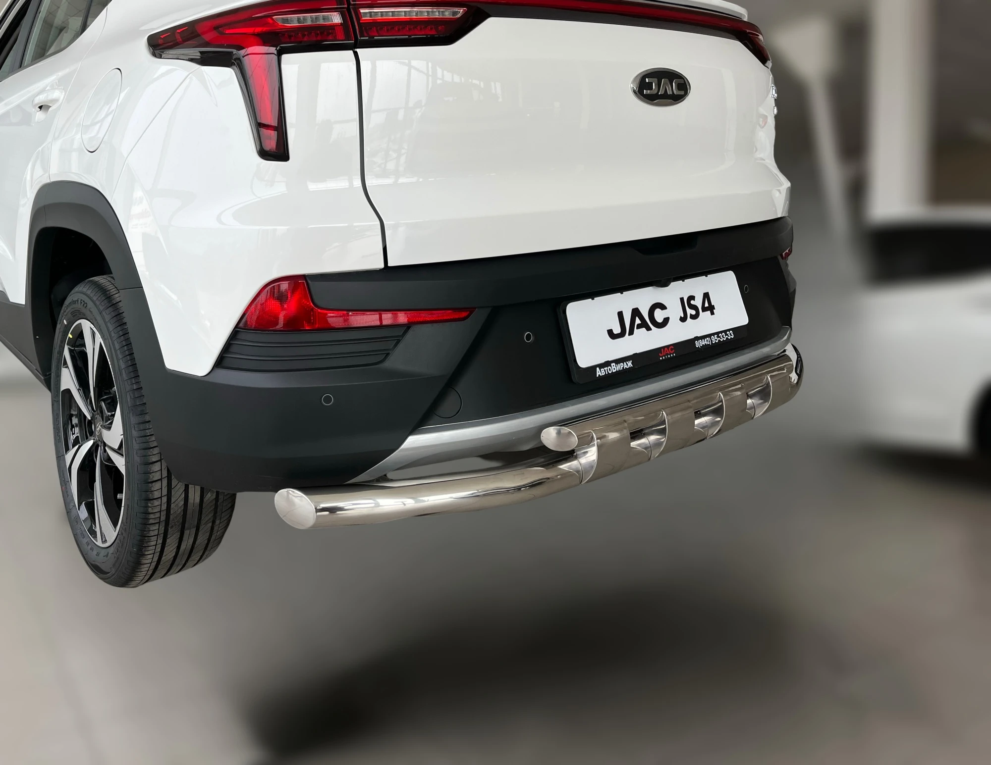 Защита заднего бампера двойная с перемычками d60/42 мм для JAC JS6  Юко JAC.JS6.22.25