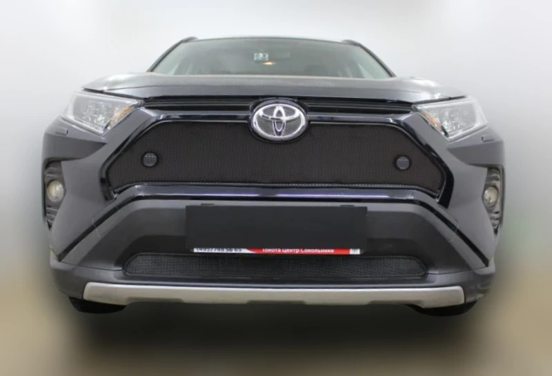 Комплект сеток black верх с парктроником и низ для Toyota RAV4 V (XA50) Черный Стрелка 11 TRAV19.park.black-TRAV19.bot.black