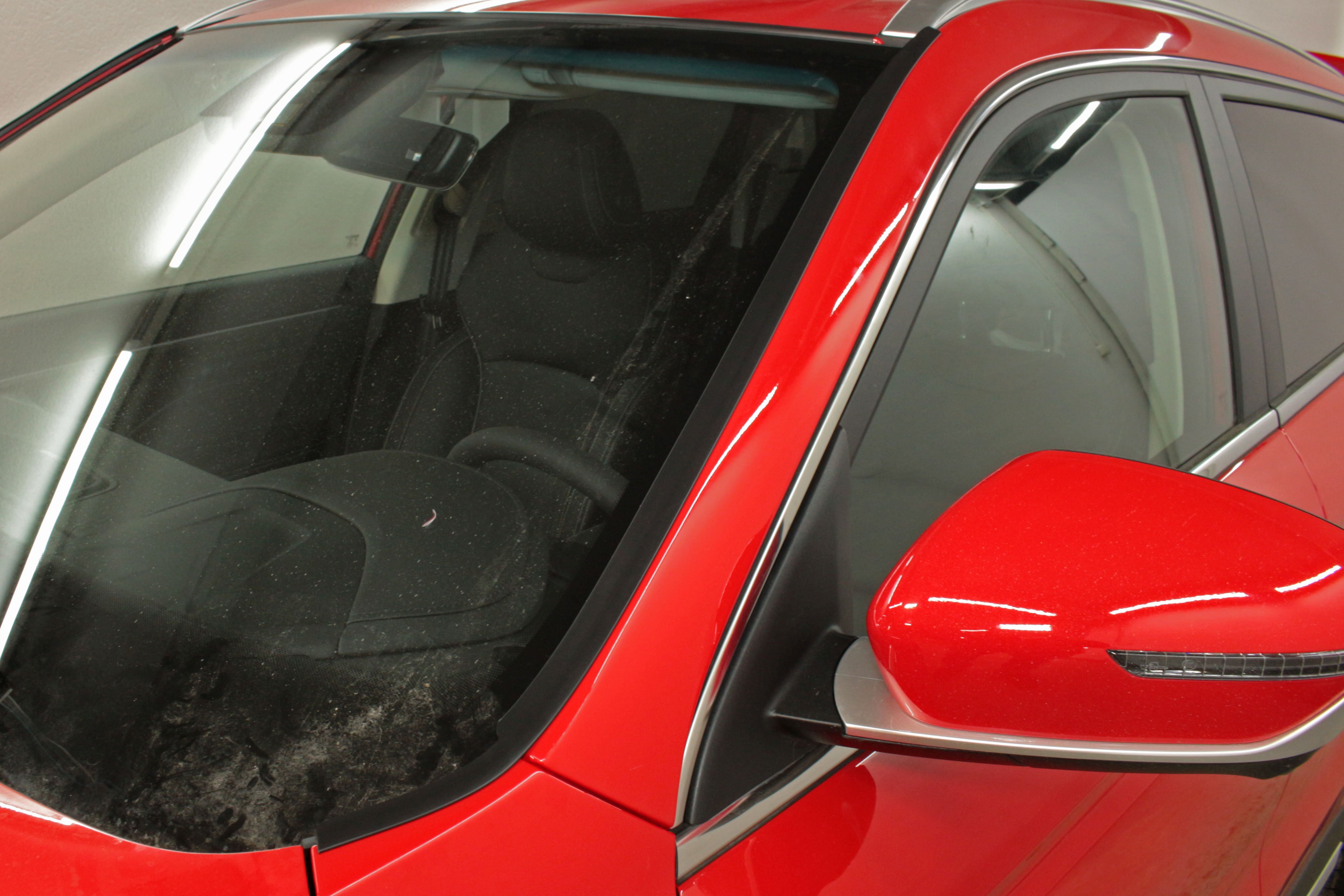 Дефлектор (водосток) лобового стекла для Geely Atlas Pro