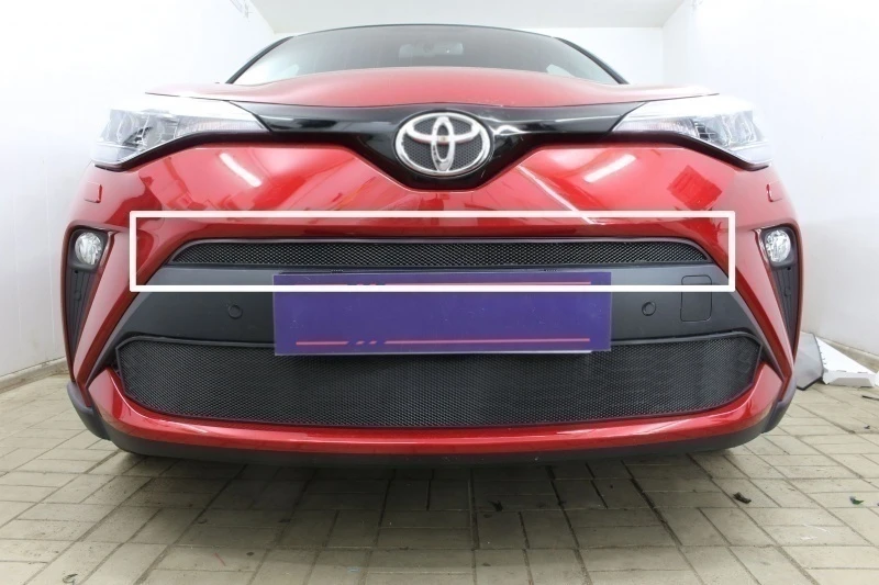 Защитная сетка радиатора верх для Toyota C-HR I Рестайлинг Черный Стрелка 11 TCHR19.top.black