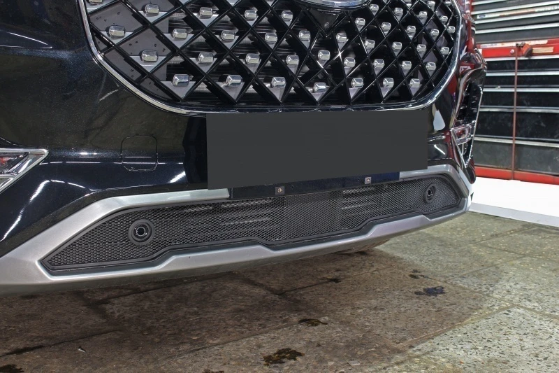 Защитная сетка радиатора низ с парктроником для Chery Tiggo 8 Pro Черный Стрелка 11 CHTIG8P.park.black