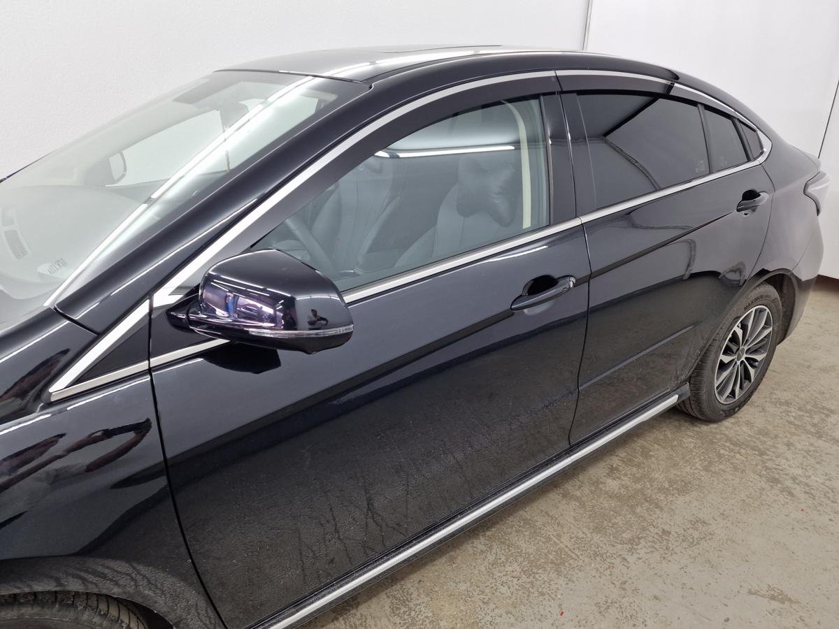 Дефлекторы окон с хром накладками 2D 8 шт. для Omoda S5 GT I