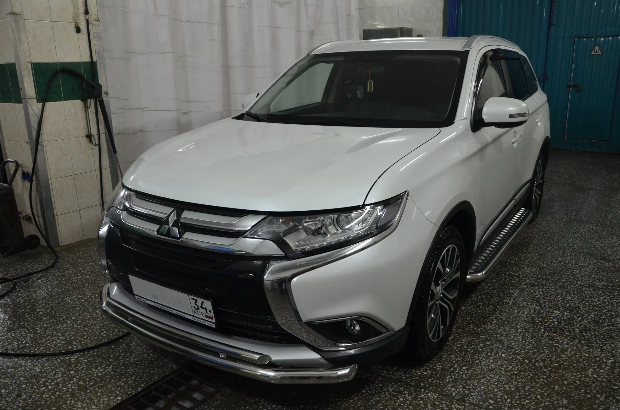 Защита переднего бампера двойная d60/42 мм для Mitsubishi Outlander III Рестайлинг 2  Юко MSO.15.04