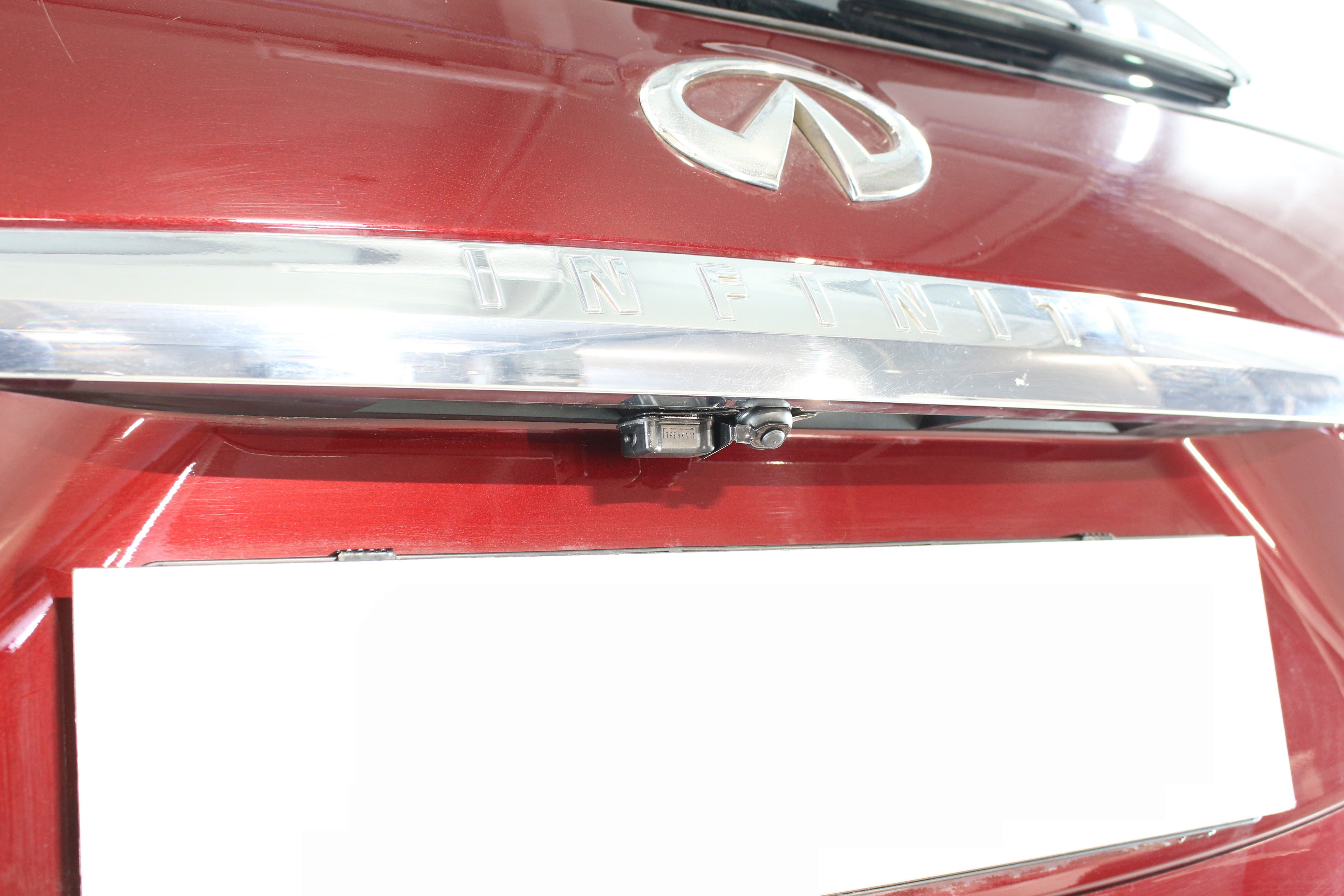 Защита камеры заднего вида для Infiniti QX60 II