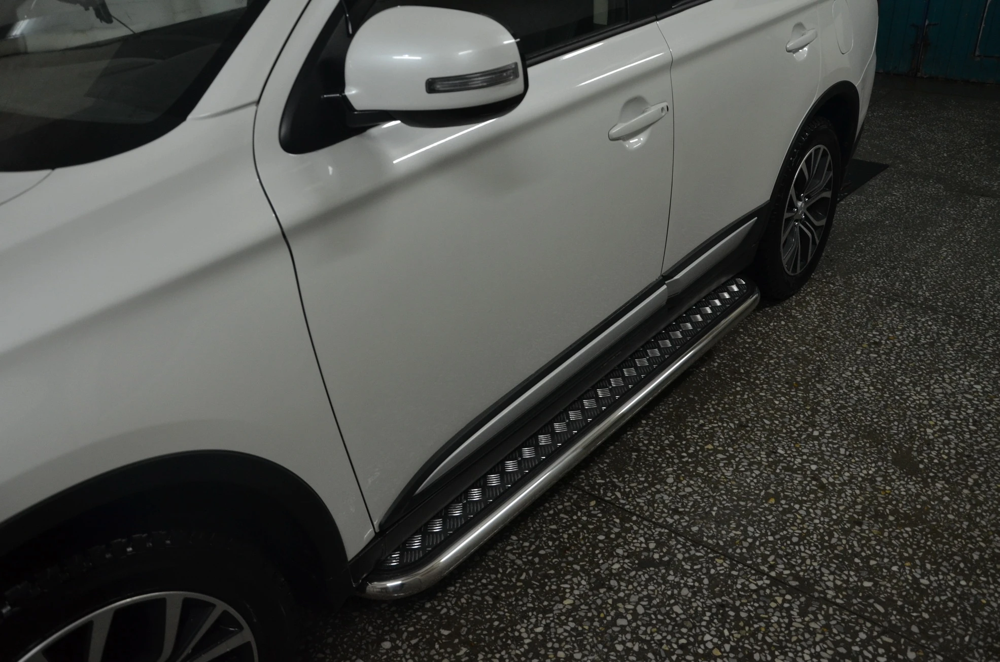 Пороги с накладным листом d53 мм для Mitsubishi Outlander III Рестайлинг 3  Юко MSO.19.41