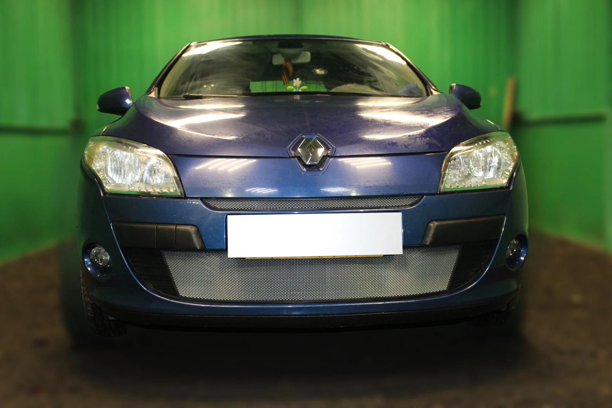 Комплект сеток chrome верх и низ для Renault Megane III