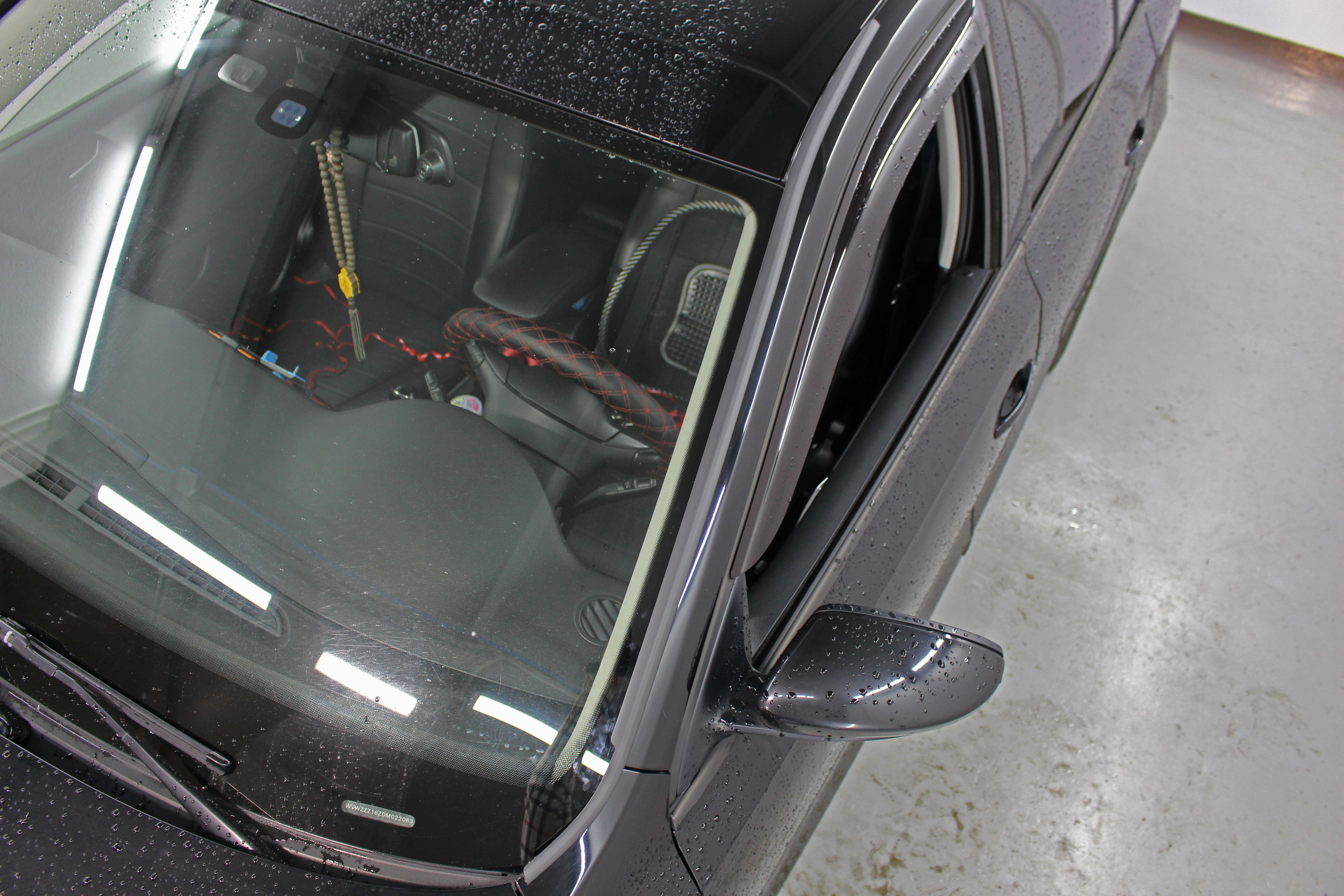 Дефлектор (водосток) лобового стекла для Volkswagen Jetta VI Рестайлинг