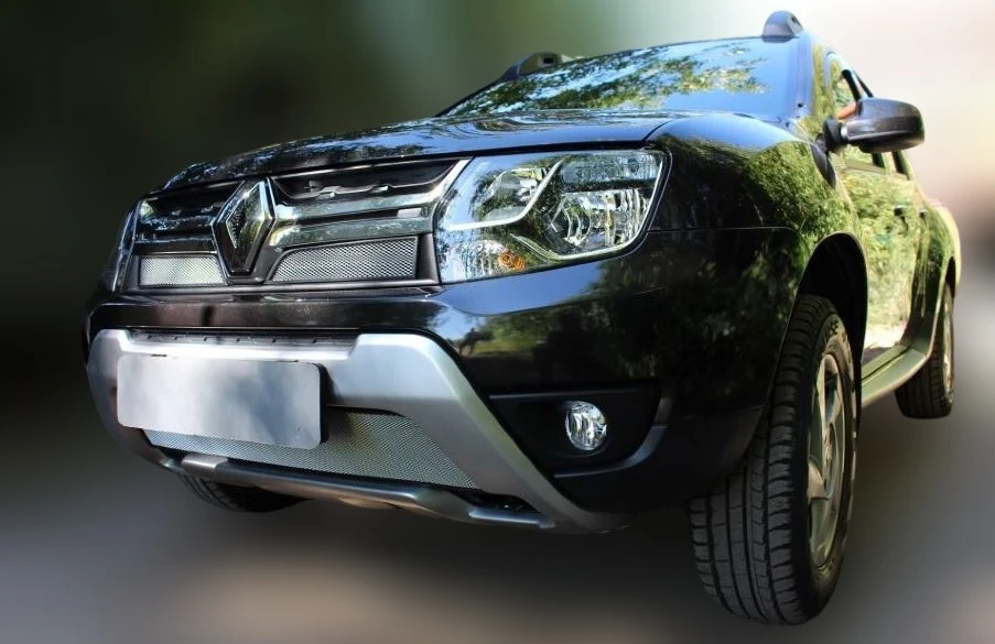 Комплект сеток chrome верх и низ для Renault Duster I Рестайлинг