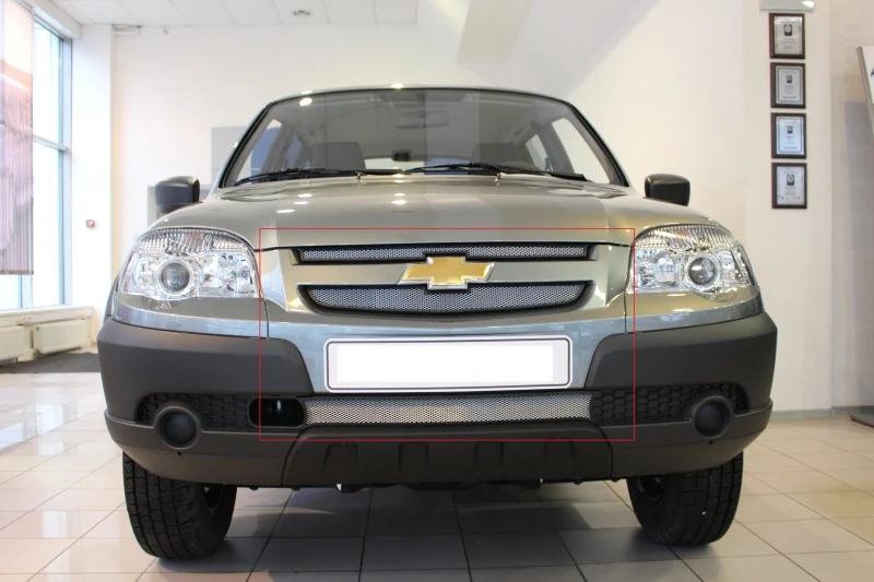Защитная сетка радиатора комплект 3 части для Chevrolet Niva I Рестайлинг Хром Стрелка 11 CHNIV09GL.chrome