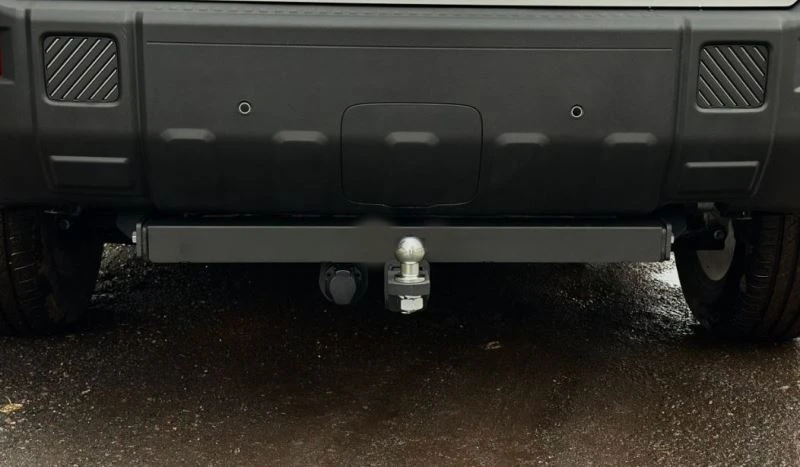 Фаркоп Black с типом шара E с надписью Honda для Honda CR-V V Черный ТСС TCU00116-B02