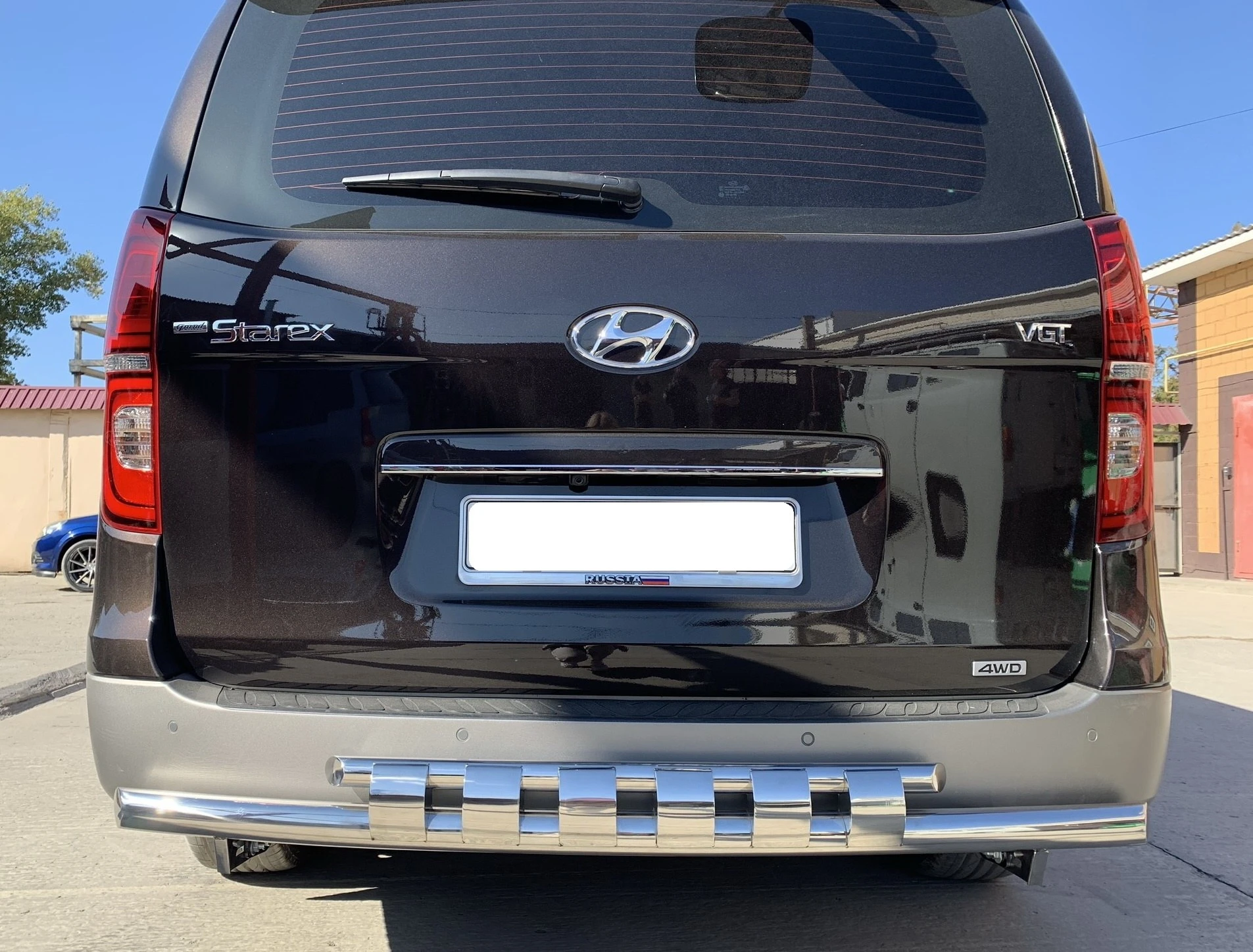 Защита заднего бампера с перемычками d60/42 мм для Hyundai Grand Starex I Рестайлинг 2  Юко HYGS.18.75