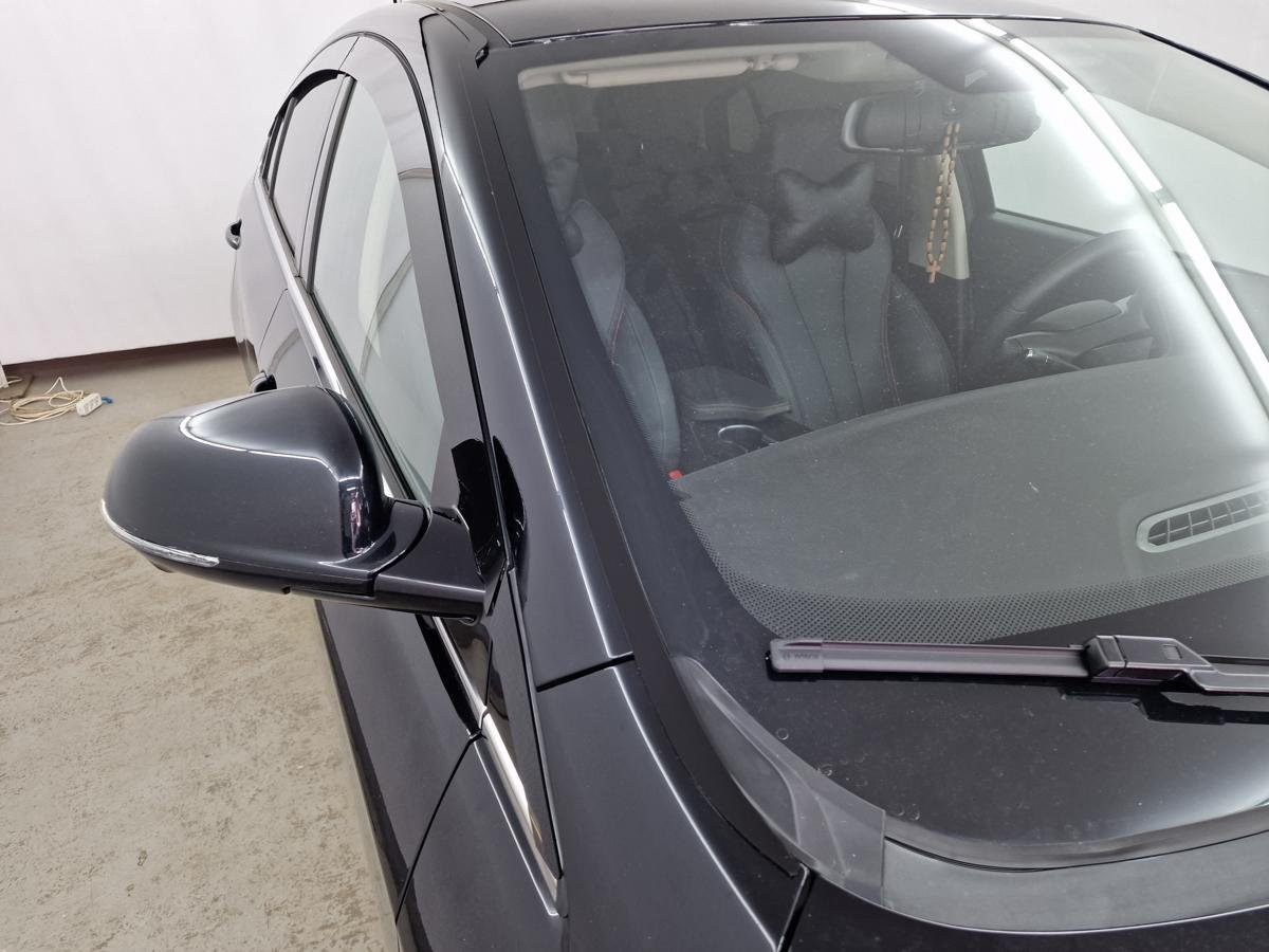 Водосток лобового стекла Премиум для Omoda S5