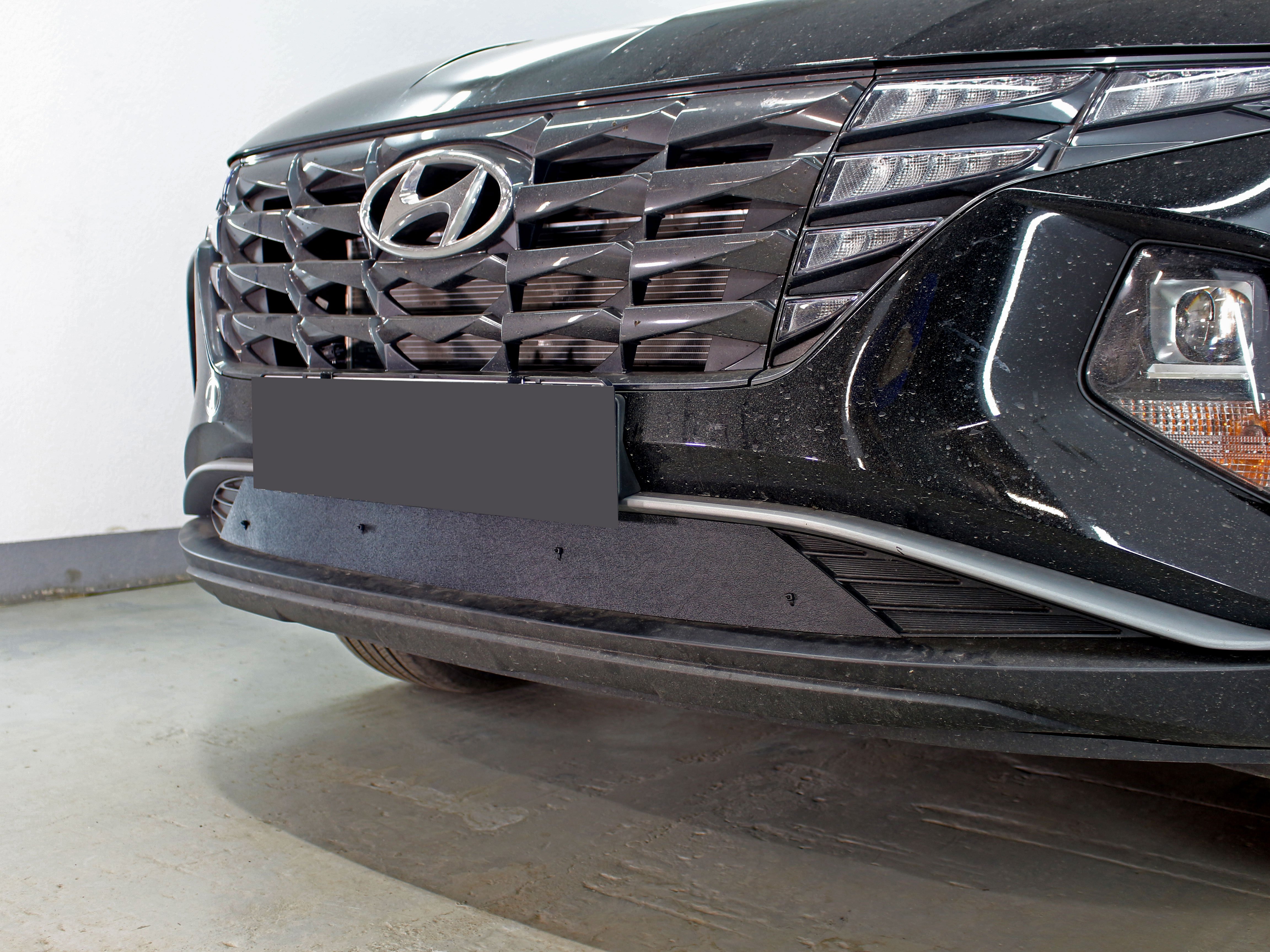 Зимняя заглушка радиатора на стяжке низ 2 части с датчиком АСС (короткая база) для Hyundai Tucson IV