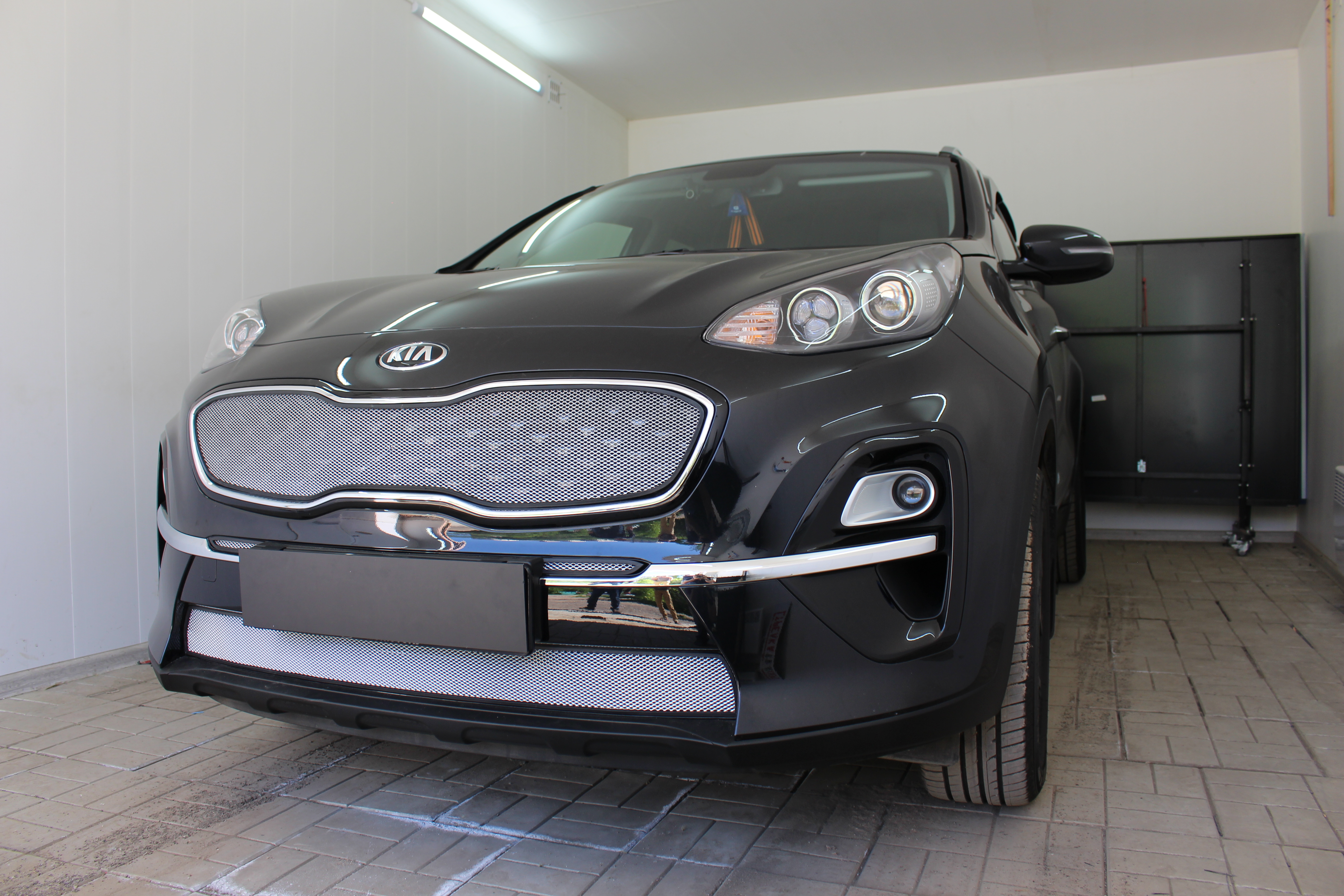 Защитная сетка радиатора центр для Kia Sportage IV Рестайлинг