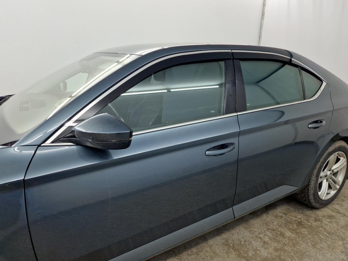 Дефлекторы окон 2D с хром накладками 4 шт. для Skoda Superb III Рестайлинг