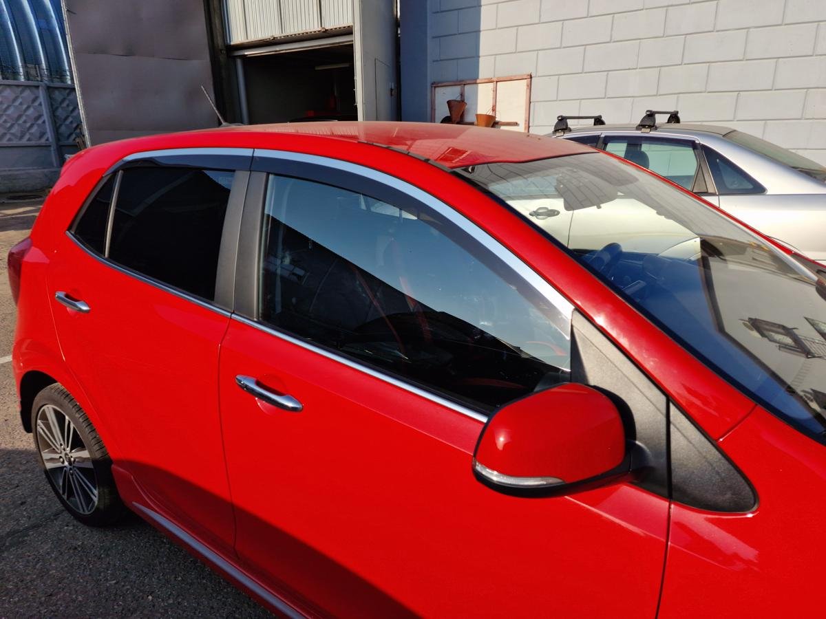 Дефлекторы окон с хром накладками 2D 4 шт для Kia Picanto III