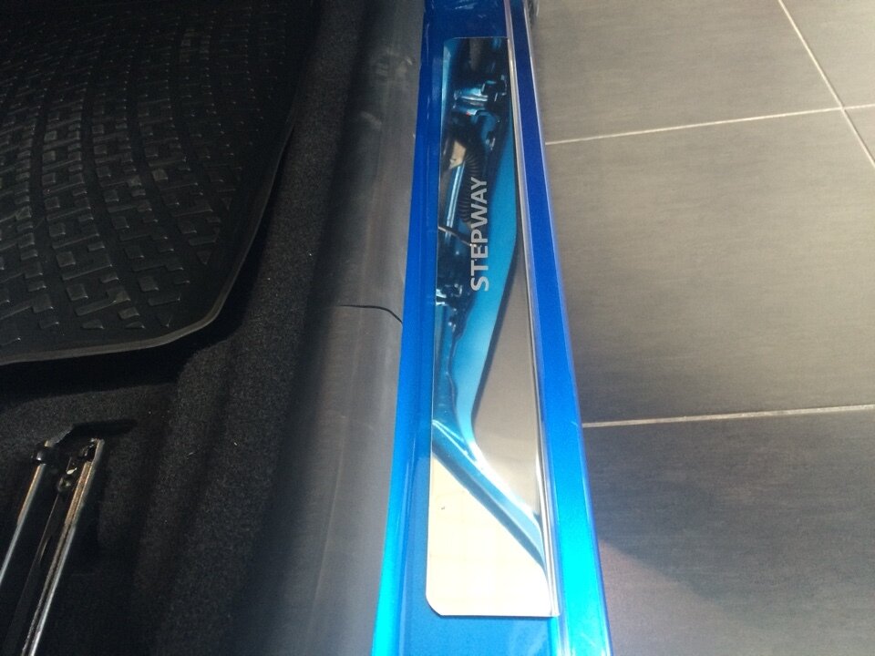 Накладки на пороги из нержавеющей стали 4шт. для Renault Sandero II