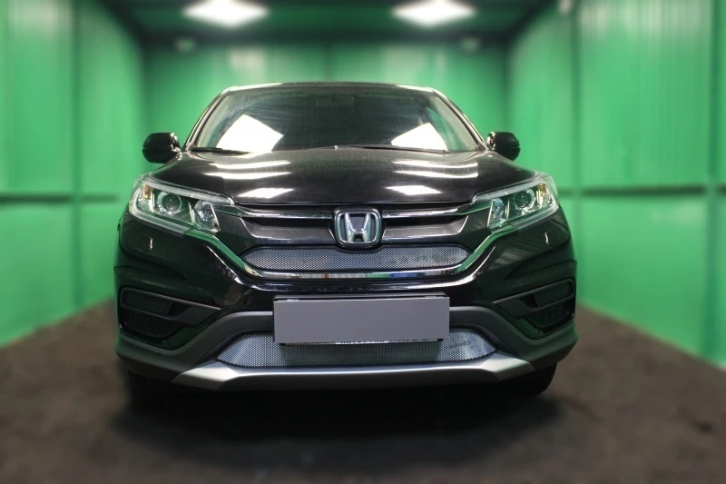 Комплект сеток chrome верх и низ для Honda CR-V IV Рестайлинг Хром Стрелка 11 HCRV15.top.chrome-HCRV15.bot.chrome