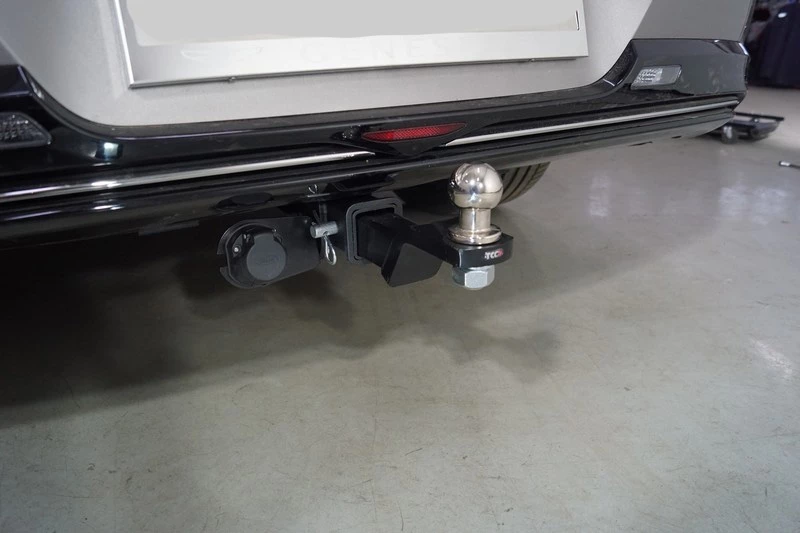 Фаркоп с типом шара E нерж. для Genesis GV80 I