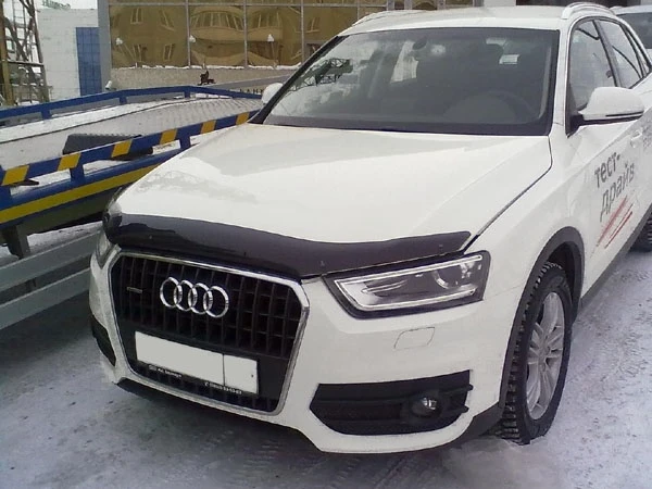 Дефлектор капота темный для Audi Q3 I (8U) Рестайлинг  SIM NLD.SAUDQ31112