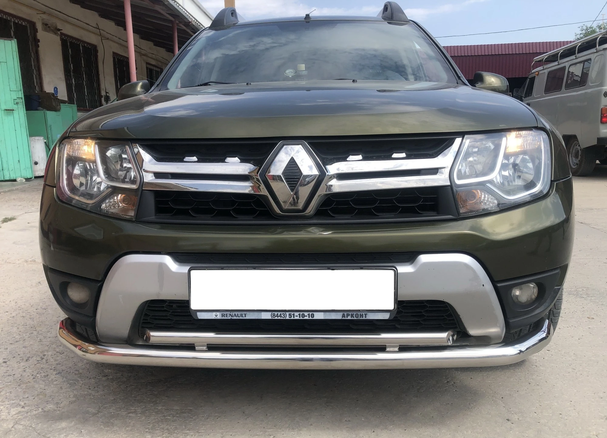Защита переднего бампера двойная с двумя подгибами d60/42 мм для Renault Duster I Рестайлинг  Юко RD.17.03-2